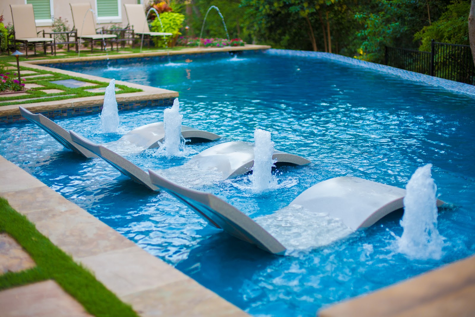 Bubblers, Kamea Pools St G